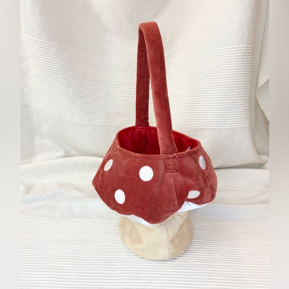 Mushroom Plush Tote - Picture 4 of 14